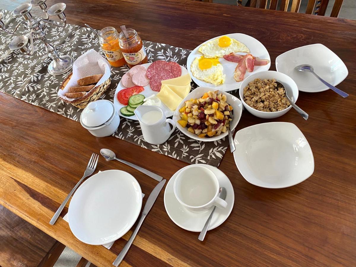 Вилла Otjisazu Guest Farm Khorusepa Экстерьер фото